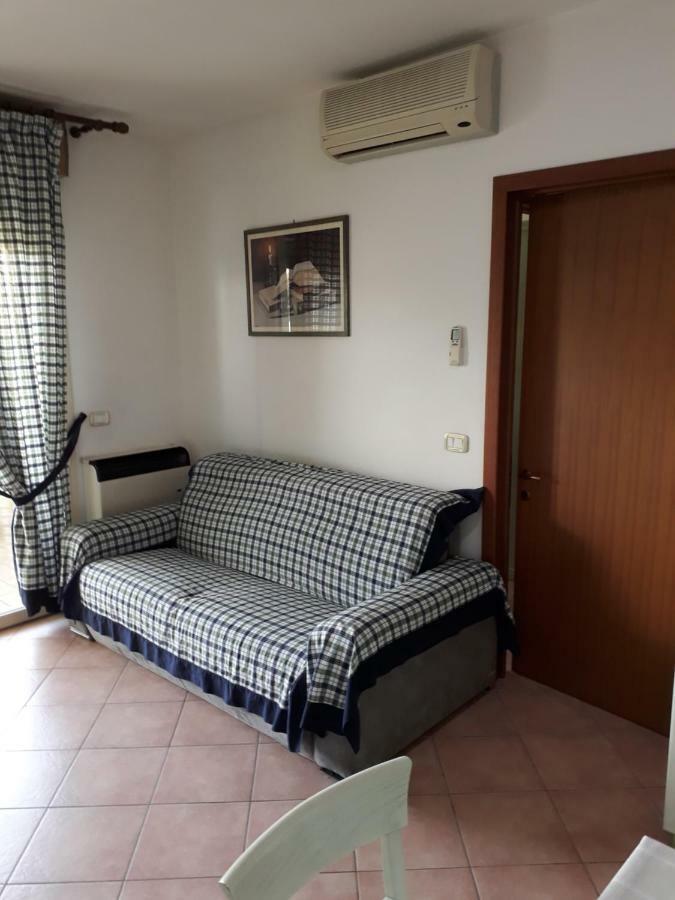 Appartamento Ai Tigli Caorle Exteriör bild